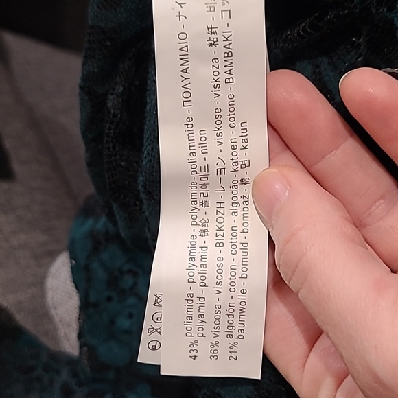 Zara NWT  Emerald lace top  (M) - Picture 9 of 9